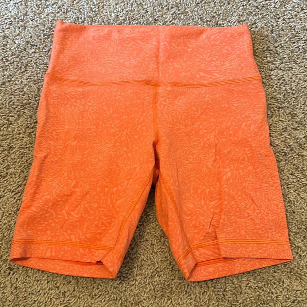 Lululemon pink Wunder under  shorts